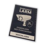Larmskylt - övervakningsskylt och kameraskylt - Snygg - mörkblå - spegelvinyl fasad och staket
